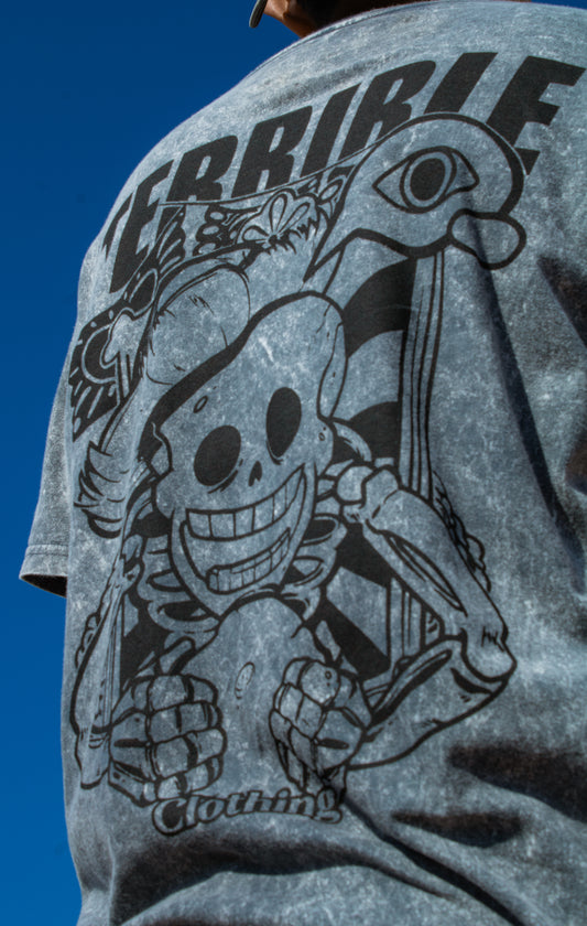 PLAYERA LA HUESUDA MINERAL WASH