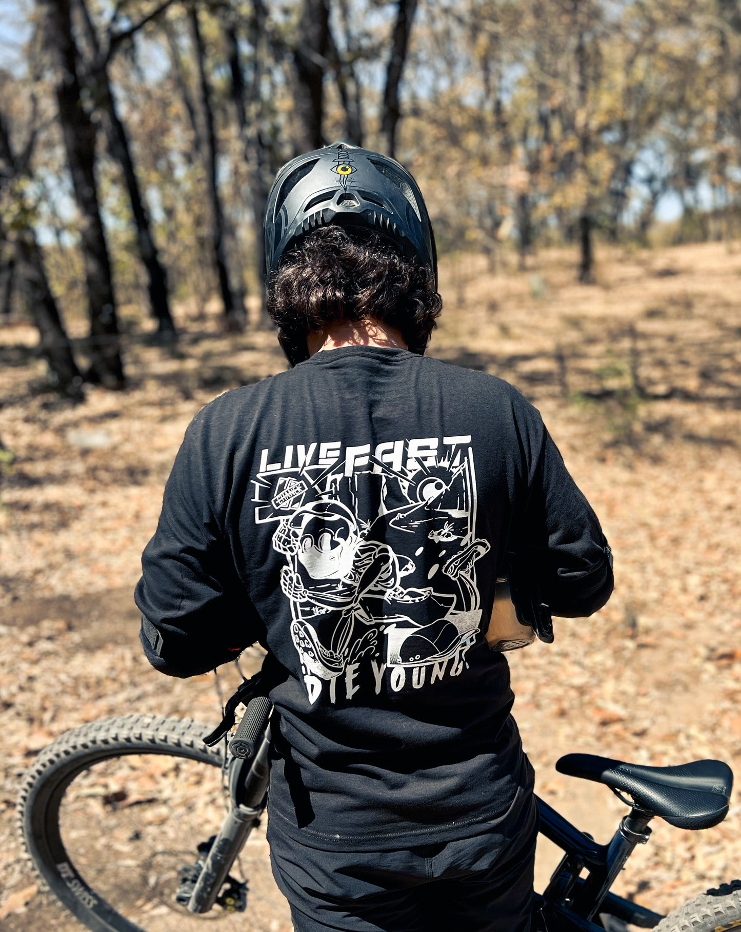 Live Fast Die Young Shirt