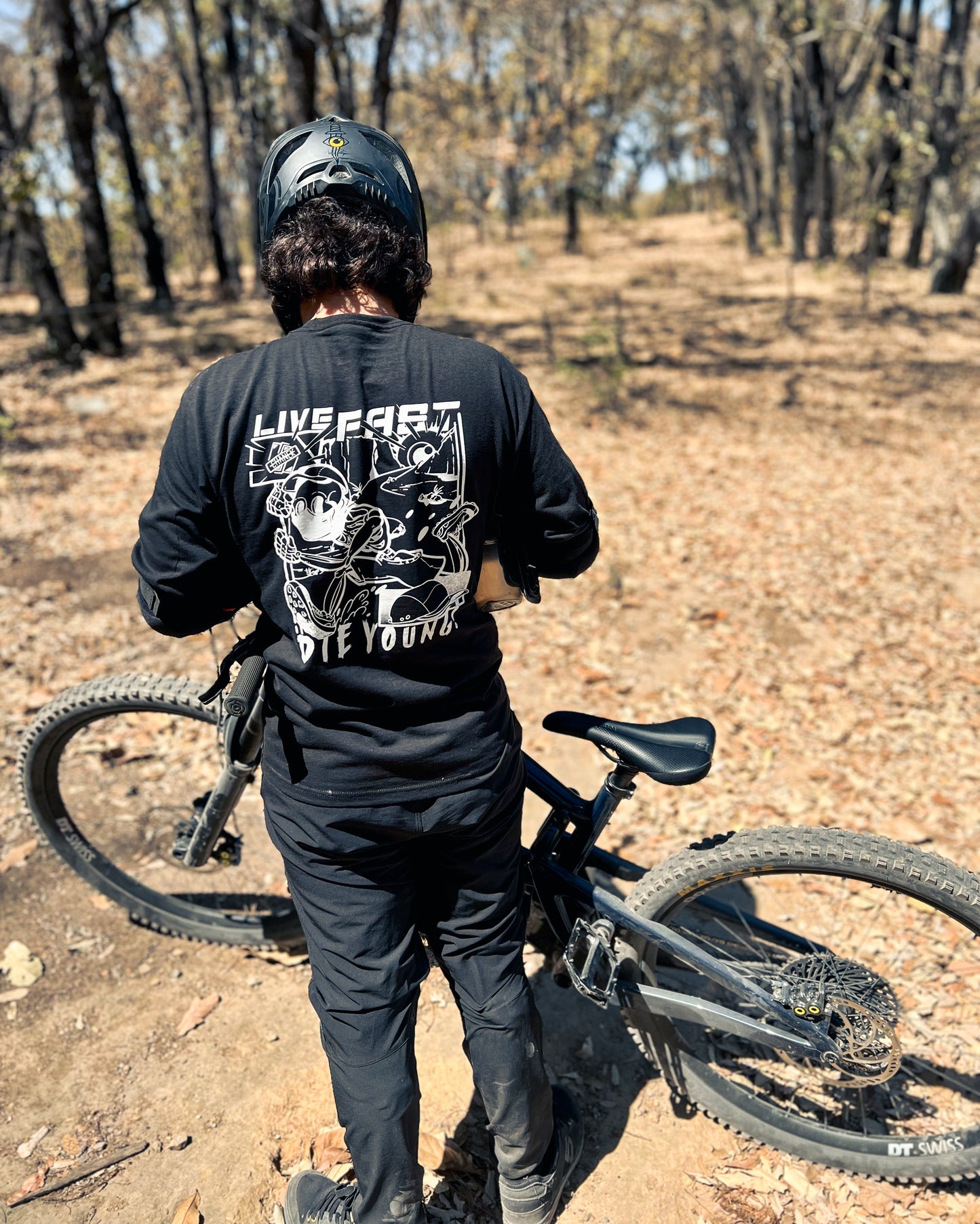 Live Fast Die Young Shirt