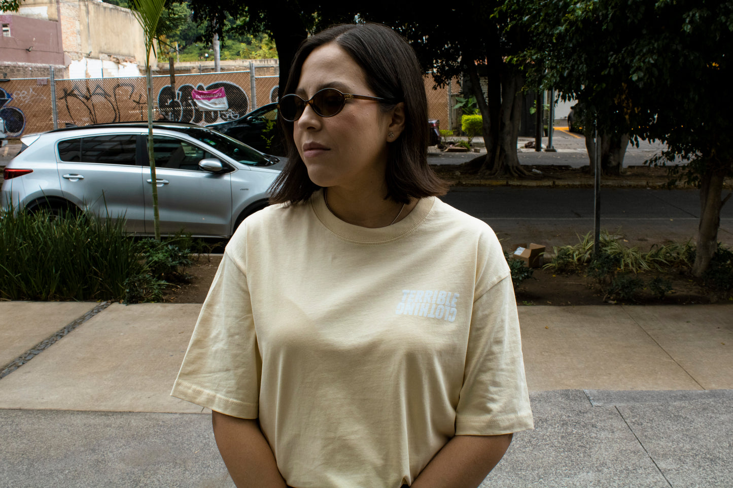 Playera Oversize Terrible Reverse
